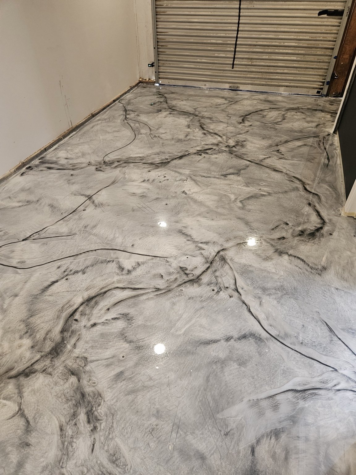 Decorative floor finish